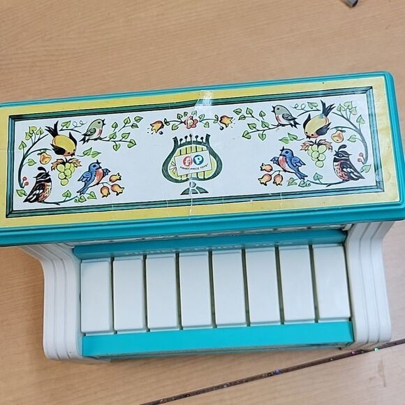 Vtg. Fisher Price "Change A Tune Piano With 3 Tunes! 1969 - Picture 8 of 8